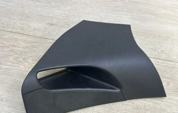 Porsche Panamera (971) Seat belt trim 971867403 9718672611E0 971867261