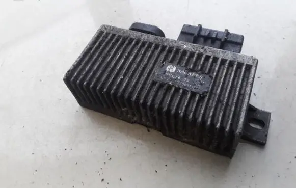 Glow plug pre-heat relay