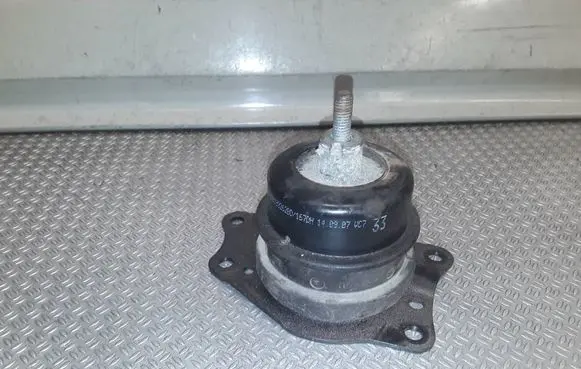 Skoda Fabia Mk2 (5J) Engine mount bracket 6q0199262bd