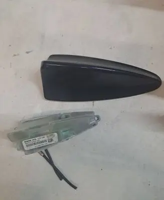 BMW 5 E60 E61 Aerial GPS antenna 6957344
