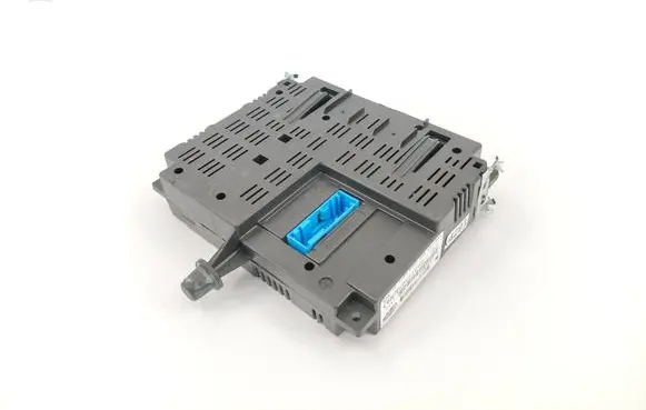 Alfa Romeo Giulietta Central body control module 50521292 067850521292