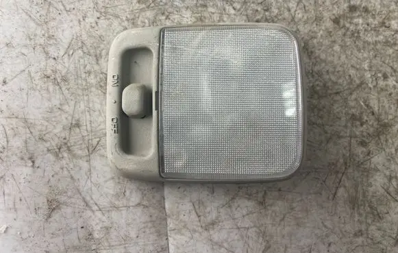 Nissan Navara D40 Rear seat light