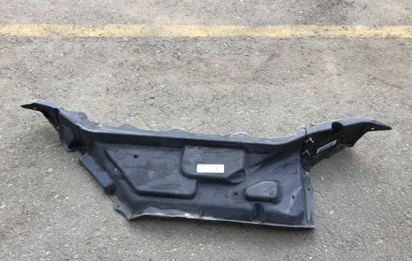 Ford Explorer VI Other engine bay part L1MB016C94AD L1MB016C96BD