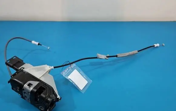 Citroen C3 Front door lock 16942937 IMPRK1568280