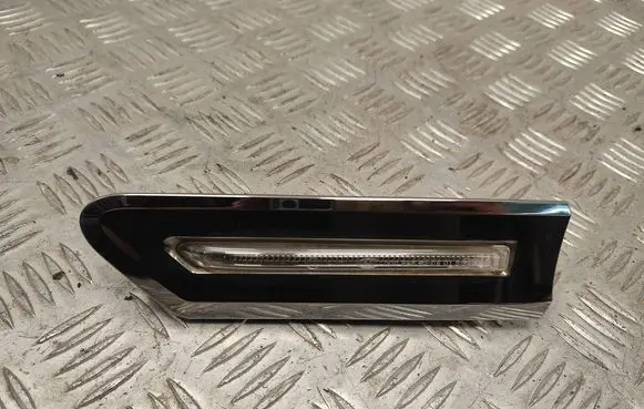BMW 7 F01 F02 F03 F04 Front fender indicator light 7203371 63137203371