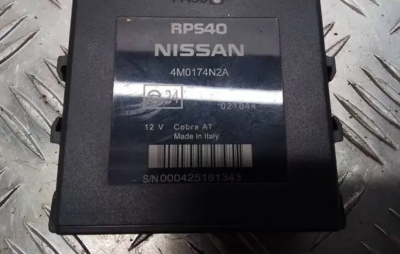 Nissan Navara D40 Parking PDC control unit/module 000425181343 021044 4M0174N2A