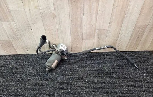 BMW 3 F30 F35 F31 Vacuum pump 6851289 34336851289 171930165