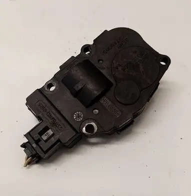 BMW 5 GT F07 Air flap motor/actuator 412650750