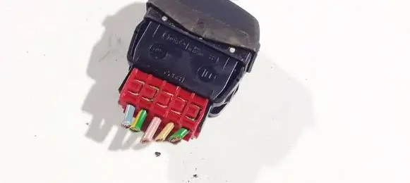 Citroen Xsara Picasso Electric window control switch 22681