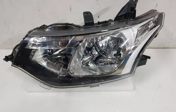 Mitsubishi Outlander Headlight/headlamp 4B45X83010197 L0094A0U8R 2711141107