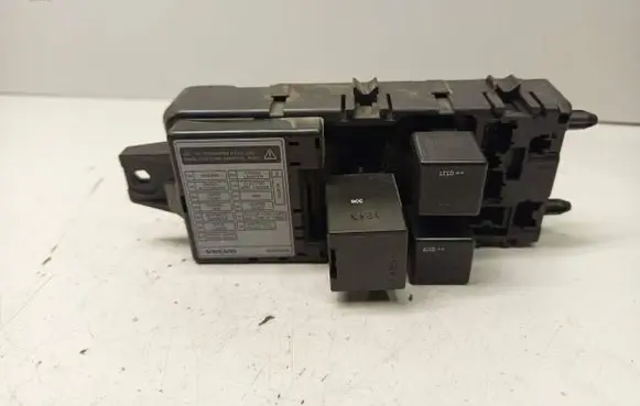 Volvo S40, V40 Fuse box set 30662309