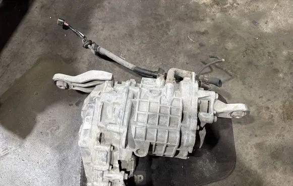 Mitsubishi Outlander Rear differential F1E1A2B5Z 145724