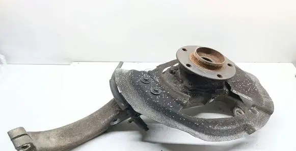 BMW X5 E70 Front wheel hub spindle knuckle