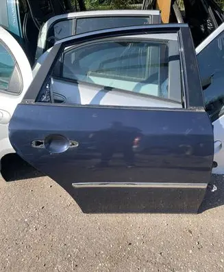 Hyundai Grandeur Rear door