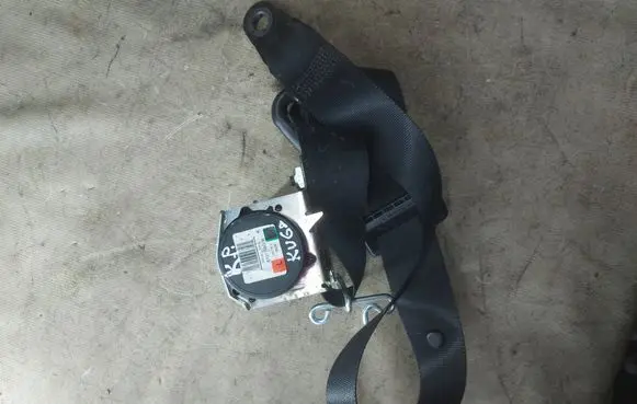 Ford Kuga I Front seatbelt 8V41S61295AD AHU608730100