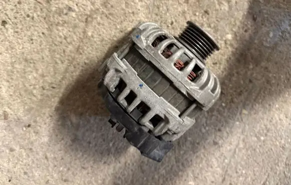 Skoda Fabia Mk3 (NJ) Generator/alternator 04C903023H