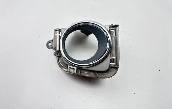 Toyota Prius (XW30) Front fog light trim/grill 8148147020