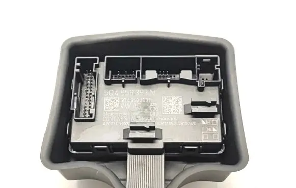 Audi A1 Door control unit/module 5Q4959393N