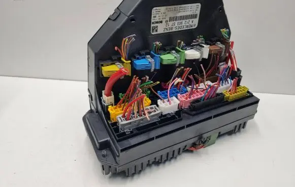 Mercedes-Benz C W204 SAM control unit A2129005712 2129005712