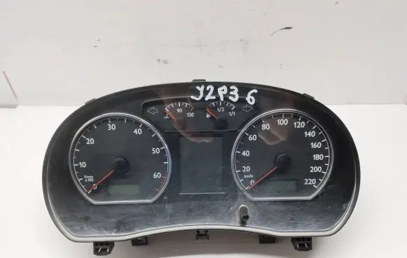 Volkswagen Polo Speedometer (instrument cluster) 6Q0920822A