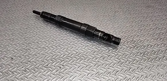 Fuel injector