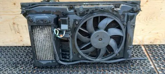Citroen C4 Grand Picasso Radiator support slam panel