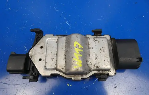 Mercedes-Benz CLA C117 X117 W117 Fan control module 1137328656