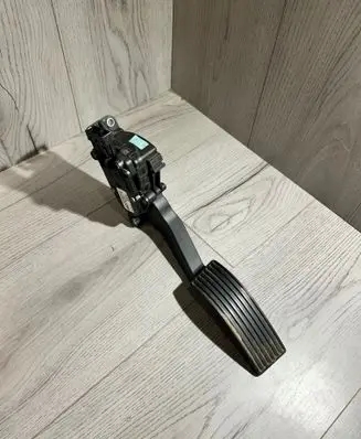Alfa Romeo 159 Accelerator throttle pedal 60695128 6PV00886000