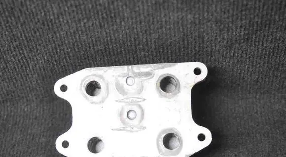 Engine oil radiator