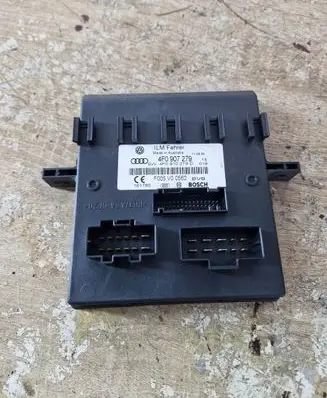Audi A6 S6 C6 4F Comfort/convenience module 4F0907279 F005V00562 4F0910279D