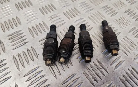 Fuel injectors set