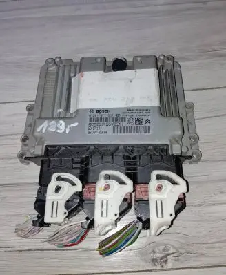 Peugeot 206 Engine control unit/module ECU 0281017937