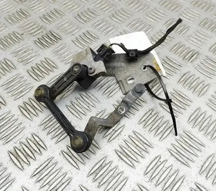 Mercedes-Benz GLA H247 Rear air suspension level height sensor A0009059413 A2473204604