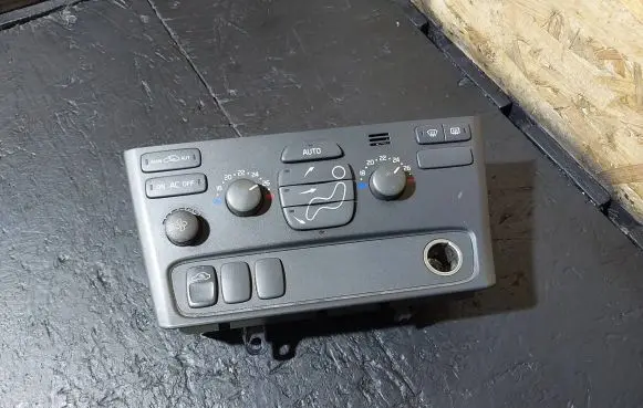 Volvo S80 Climate control unit 9496811 99W49E MCC4750-0128