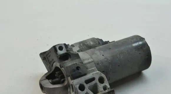 BMW 5 F10 F11 Starter motor 8515900