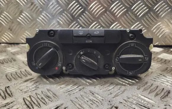 Volkswagen Touran I Climate control unit