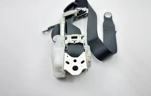 Toyota Auris E180 Front seatbelt 7322002610C0