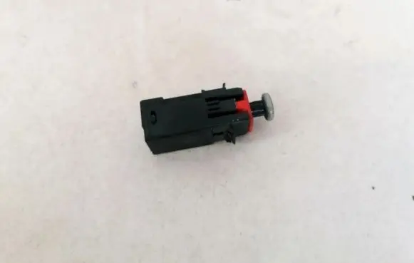 Clutch pedal sensor