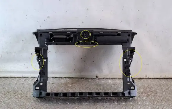 Volkswagen Touran II Radiator support slam panel 1T0805594M