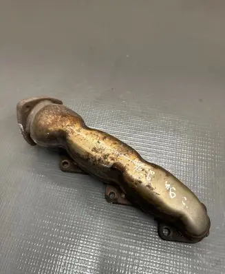 Audi A6 S6 C6 4F Exhaust manifold 059253033