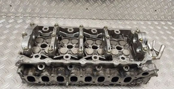 Toyota RAV 4 (XA20) Engine head 