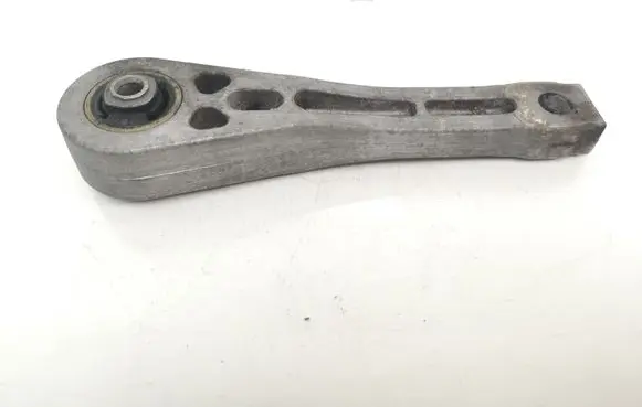 Skoda Octavia Mk2 (1Z) Engine mount bracket 1K0199855BB