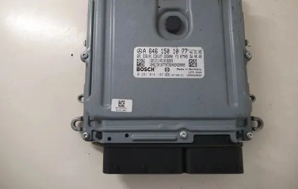 Mercedes-Benz Vito Viano W639 Engine control unit/module A6461501077