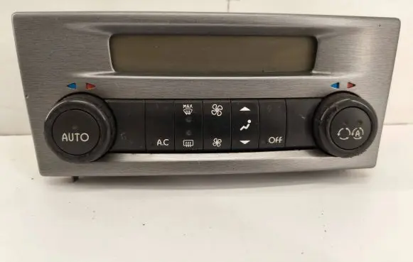 Renault Laguna II Climate control unit 8200181132 52485201 HPS16C19