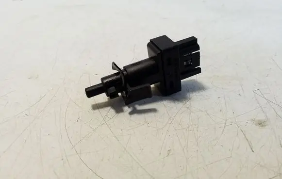 Volkswagen Crafter Clutch pedal sensor A0065451014