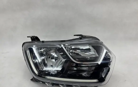 Dacia Duster II Headlight/headlamp 260101133R