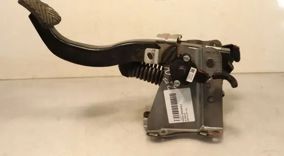 Hyundai i30 Clutch pedal 