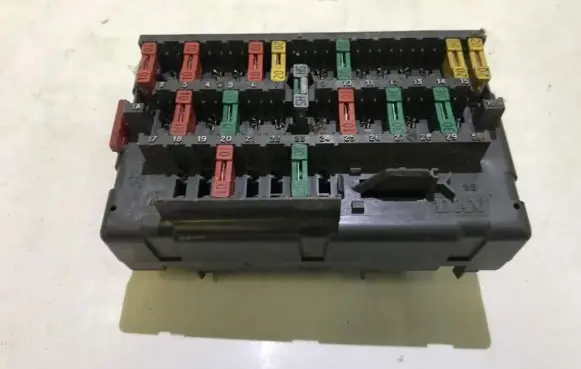 Citroen Xsara Fuse box set 9568591280 5112429