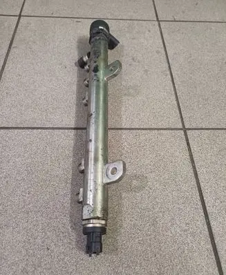 Opel Astra H Fuel main line pipe 0445214086
