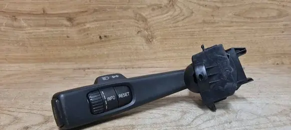 Volvo V50 Indicator stalk 17D770